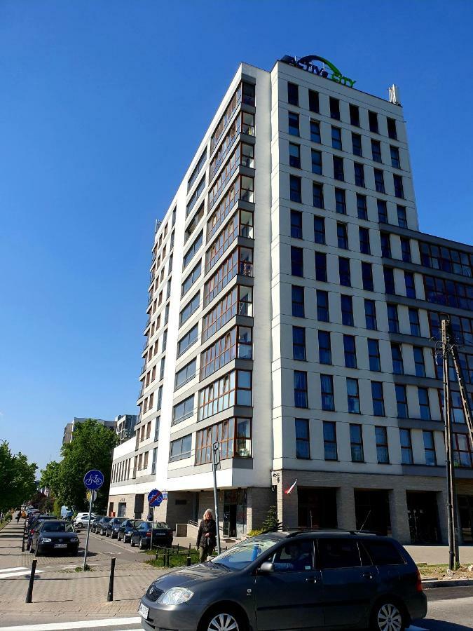 Pcd Aparthotel Wola Warsaw Exterior photo